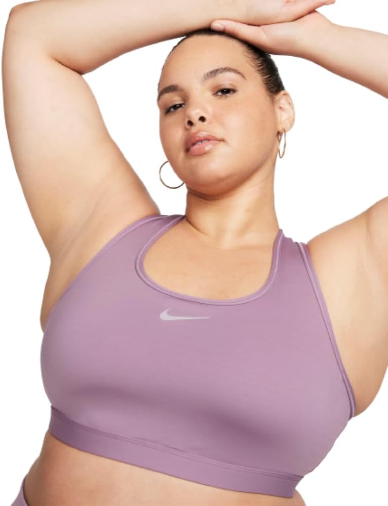 Nike Womens' Swoosh Medium Support Padded Sports Bra (Plus Size)