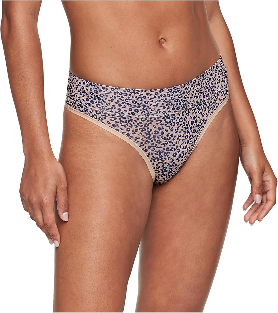 Warner's Women's No Pinching No Problems Dig-Free Comfort Waistband Tailored Thong Rx5131p