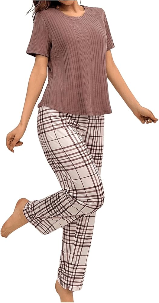 OYOANGLE Women's 2 Piece Pajamas Set Tee Top and Pants Sets Loungewear Sleepwear