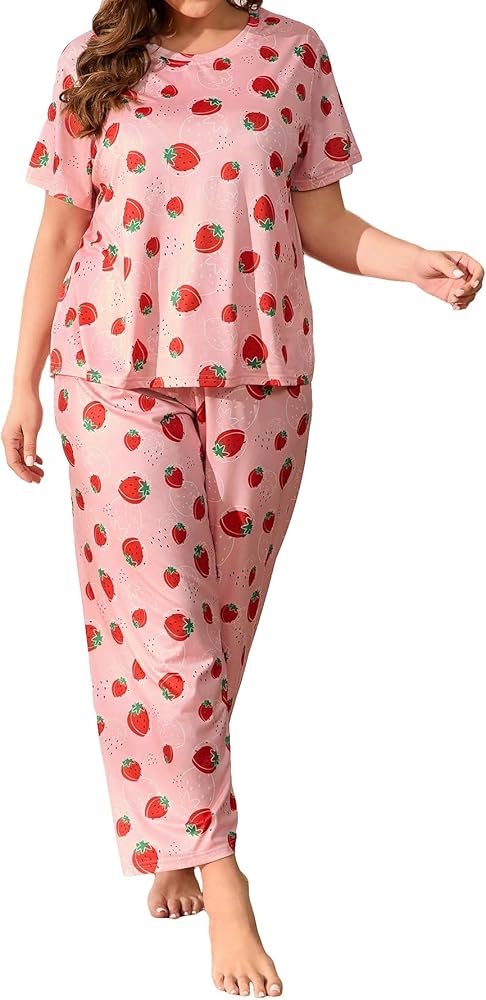 WDIRARA Women's Plus Size Sleepwear Strawberry Print Round Neck Short Sleeve and Pants Pajama Set