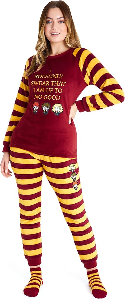 Harry Potter Womens Pyjamas, Fleece Loungewear Fluffy Socks Gift Set