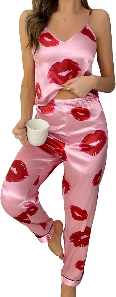 WDIRARA Women's 2 Pieces Sleepwear Lips Graphic Print Spaghetti Strap Tops and Pants Pajama Sets