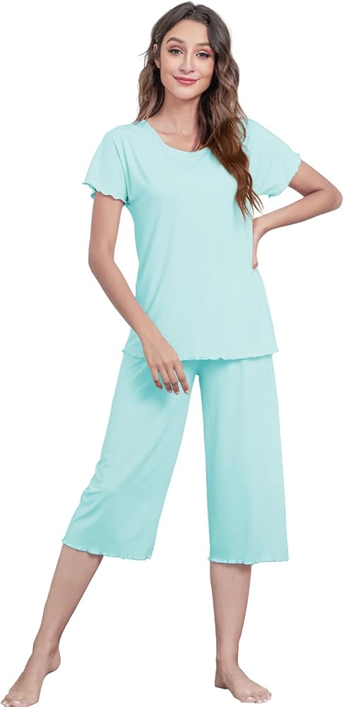 QUALFORT Women's Pajamas Set Short Sleeve/Sleeveless Sleepwear Soft Tank Top Pjs Capri Pants Pajama Sets